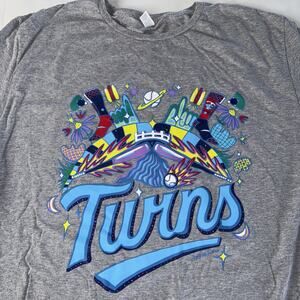 Minnesota Twins Shirt Mens XL Gray Artist Leeya Jackson Stadium Giveaway Tee EUC